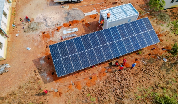 Humanitarian Healthcare Runs Cleaner and Cheaper on Solar